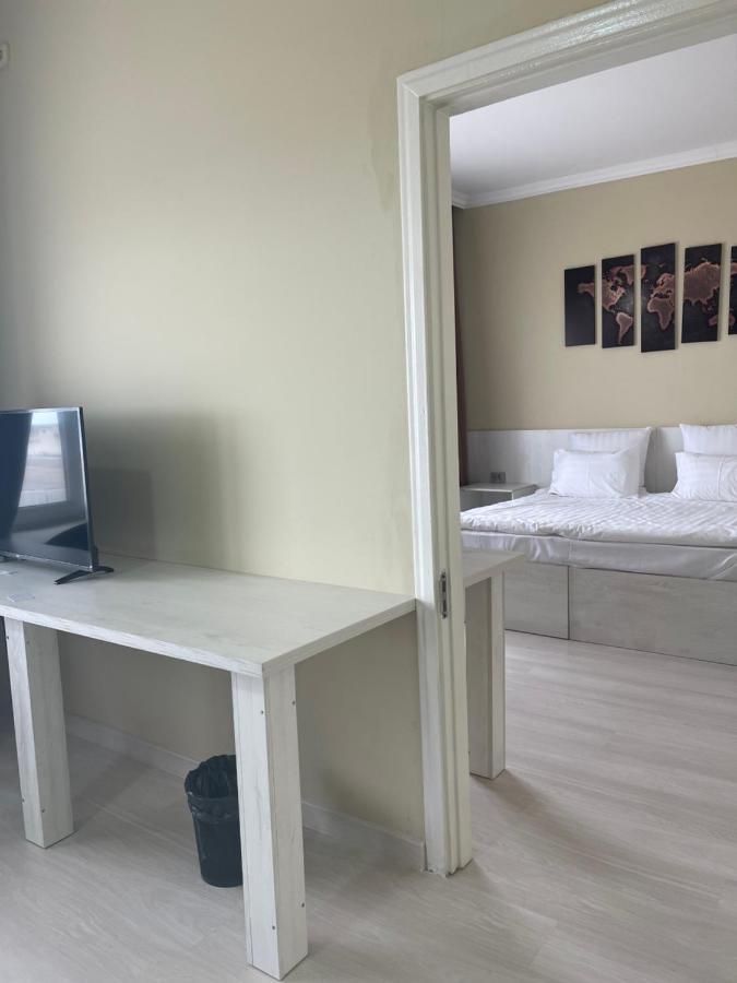Aktau Airport Hotel Екстериор снимка