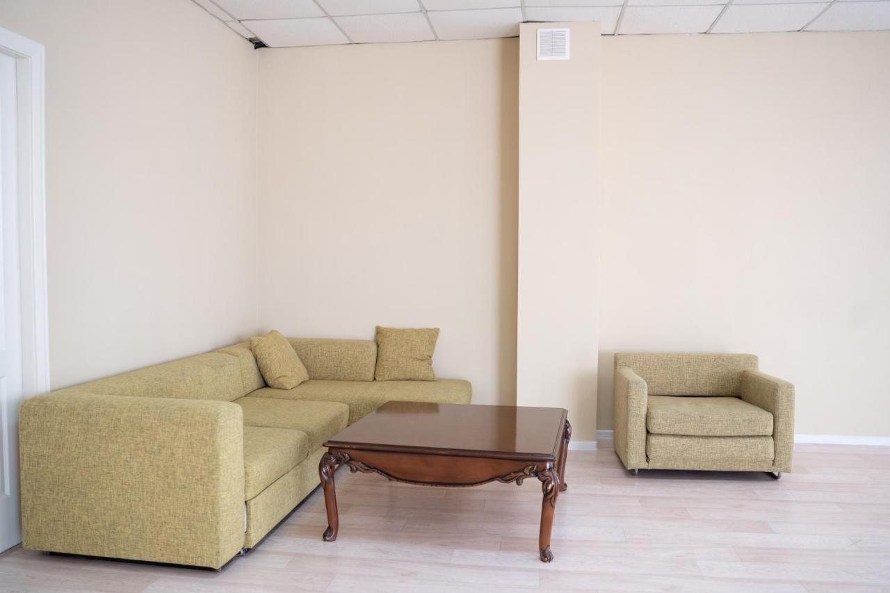 Aktau Airport Hotel Екстериор снимка
